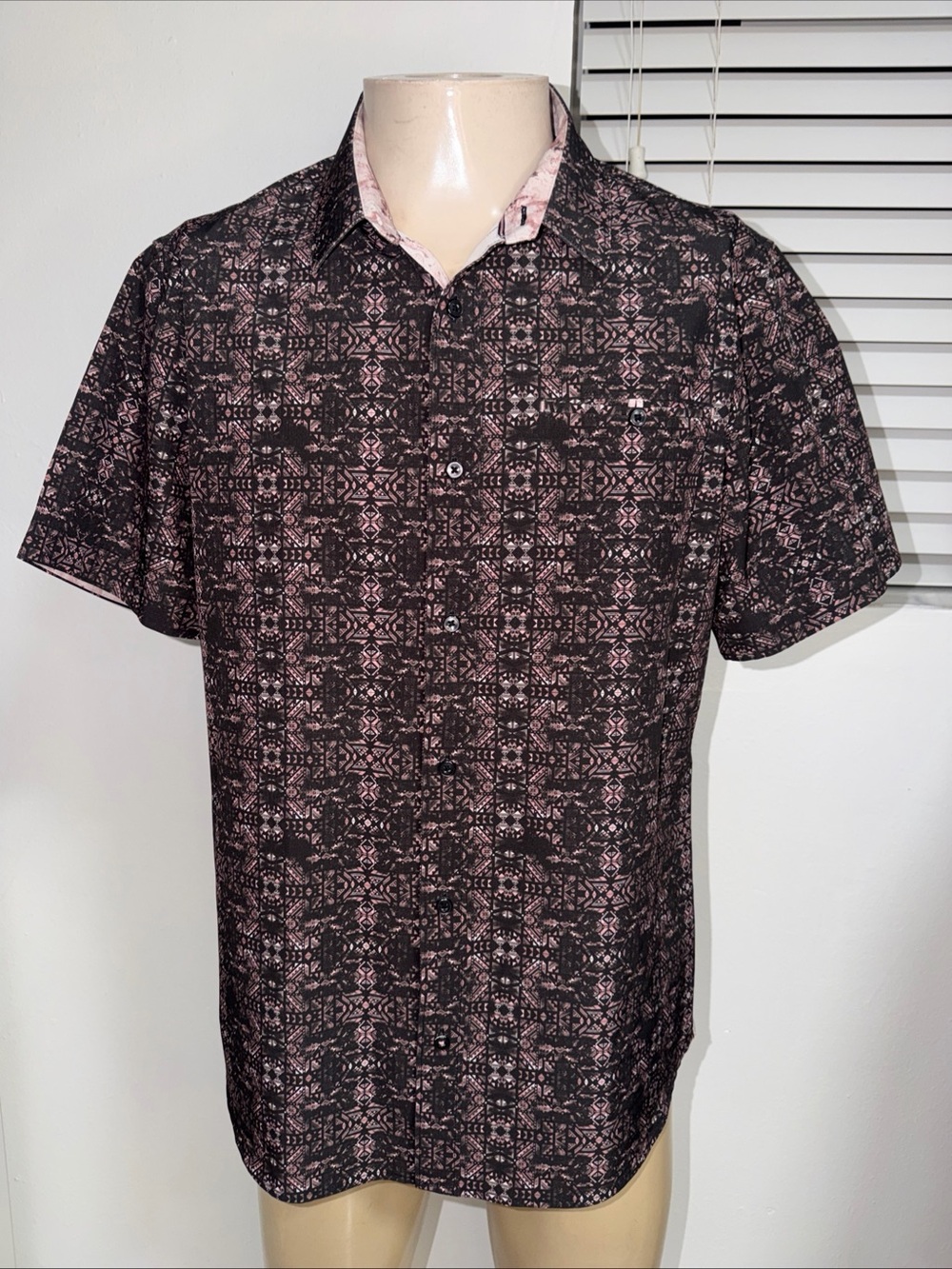 7DIAMONDS Men’s Short Sleeve Button Up Shirt Geometric Print Size L Stretch
